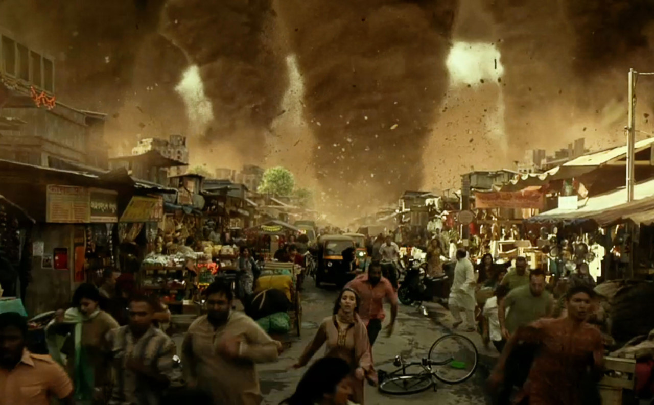 이상 기후로 허리케인이 발생하고 주민들이 서둘러 대피하고 있다.