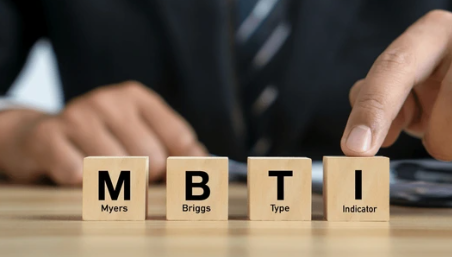 SNS 속 MBTI 밈 분석: 재미 vs 편견, 경계는 어디인가?