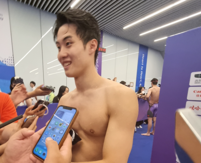 황선우 예선 1위