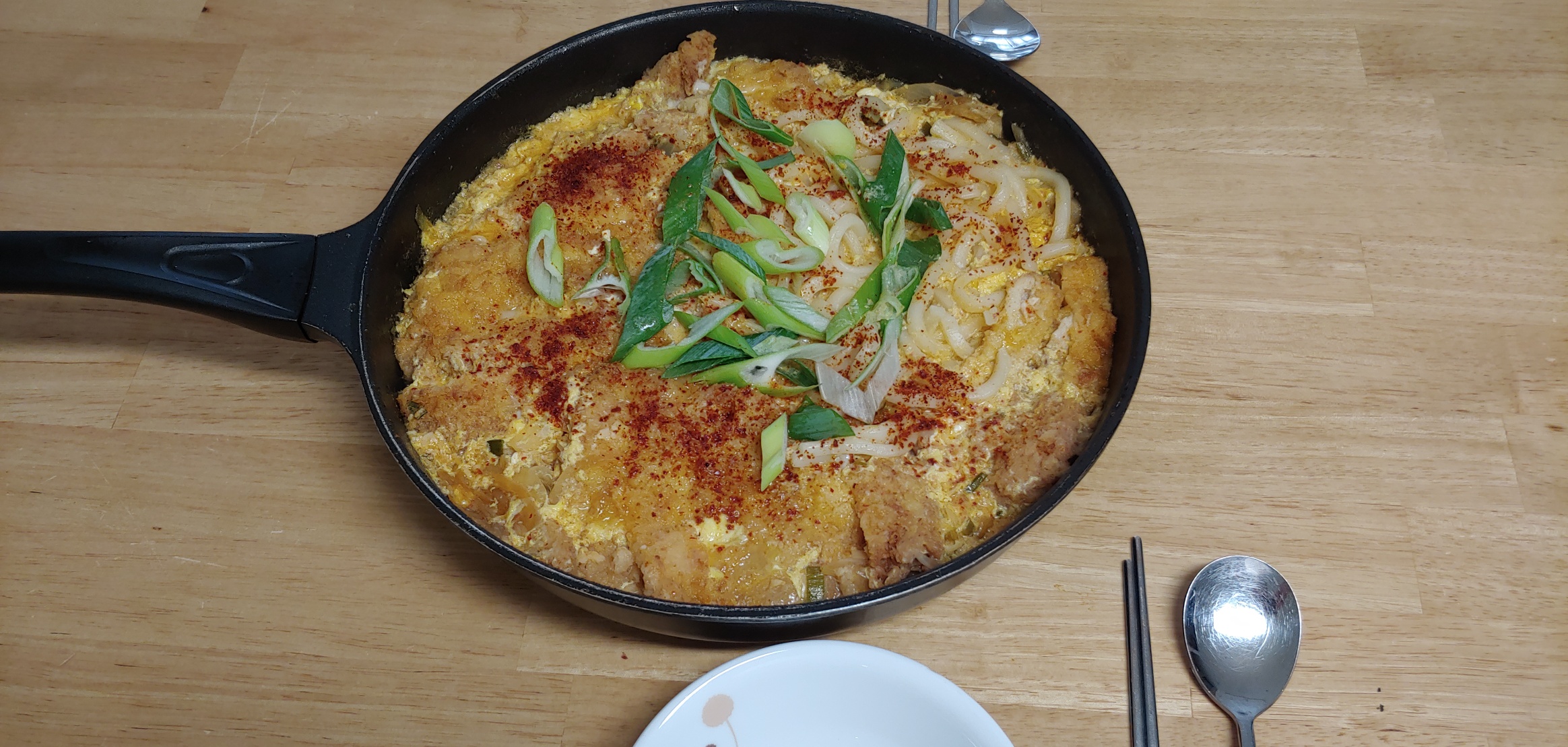 다이어터 분들께는 돈까스에 대한 죄책감을 김치가 덜어줍니다. 아나스타샤!