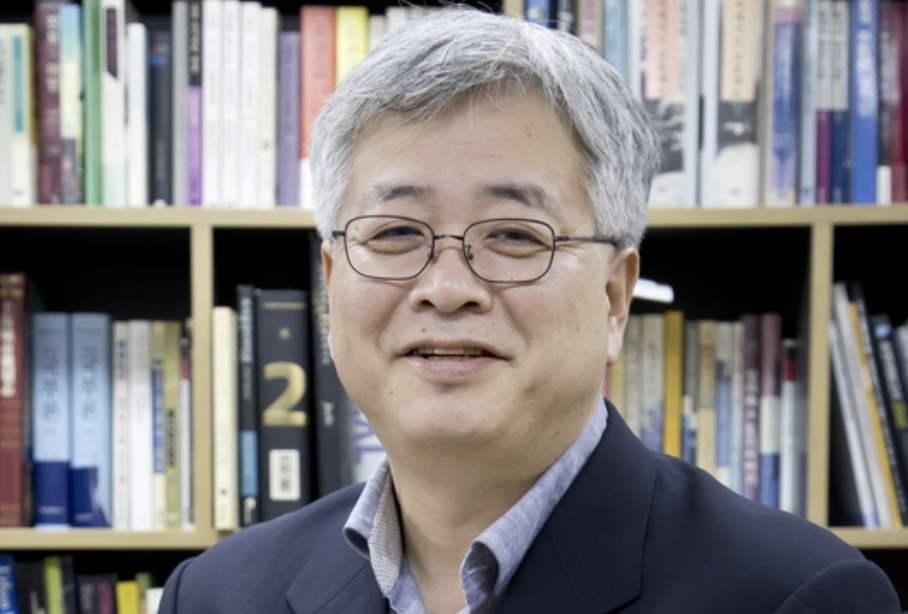 심교언 프로필