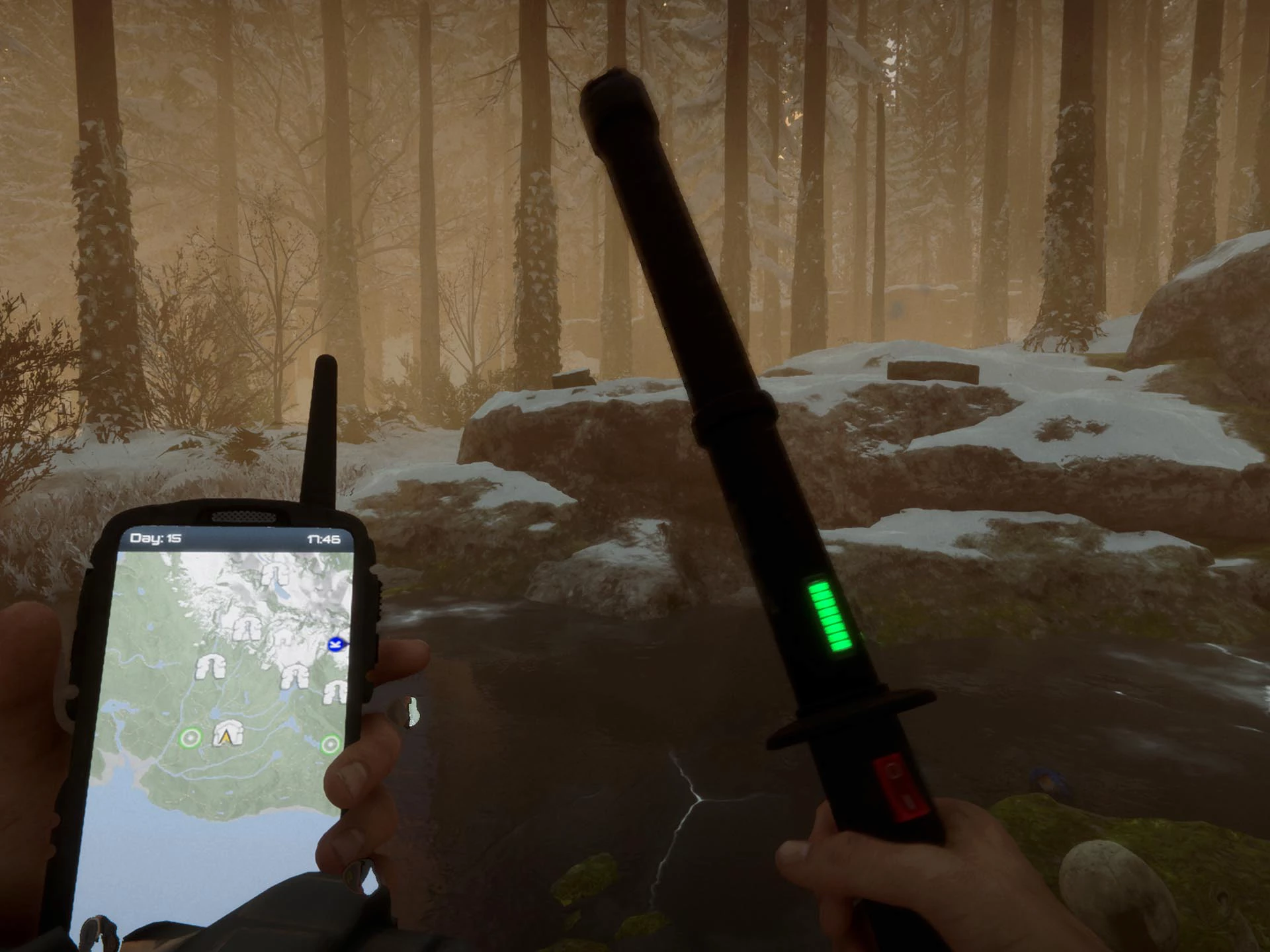 시범을 보이기 위해 꺼내든 테이저봉