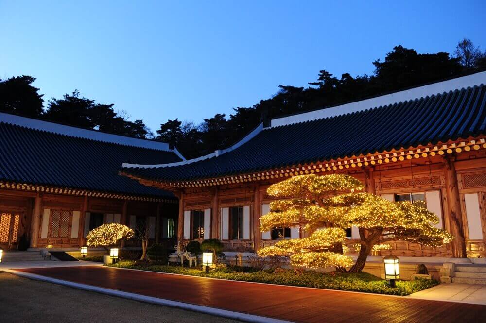 청와대 관저 옆모습