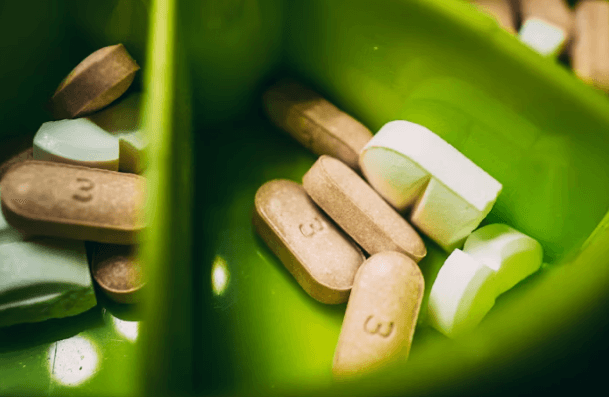 영양제 흡수율 2배! 복용 시간 &amp;꿀조합 (피해야 할 조합)