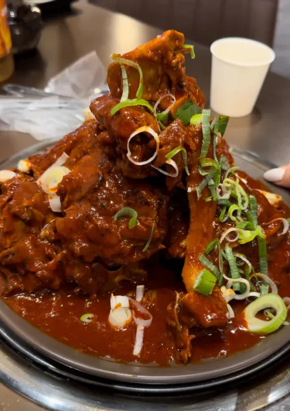 생생정보 우와한 식당 숯불돼지목뼈구이