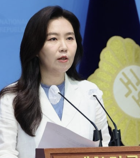 김진욱 총리 비서관 사퇴 이유