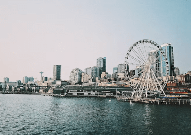 시애틀 여행&#44; 이제 에메랄드 AI에게 물어보세요