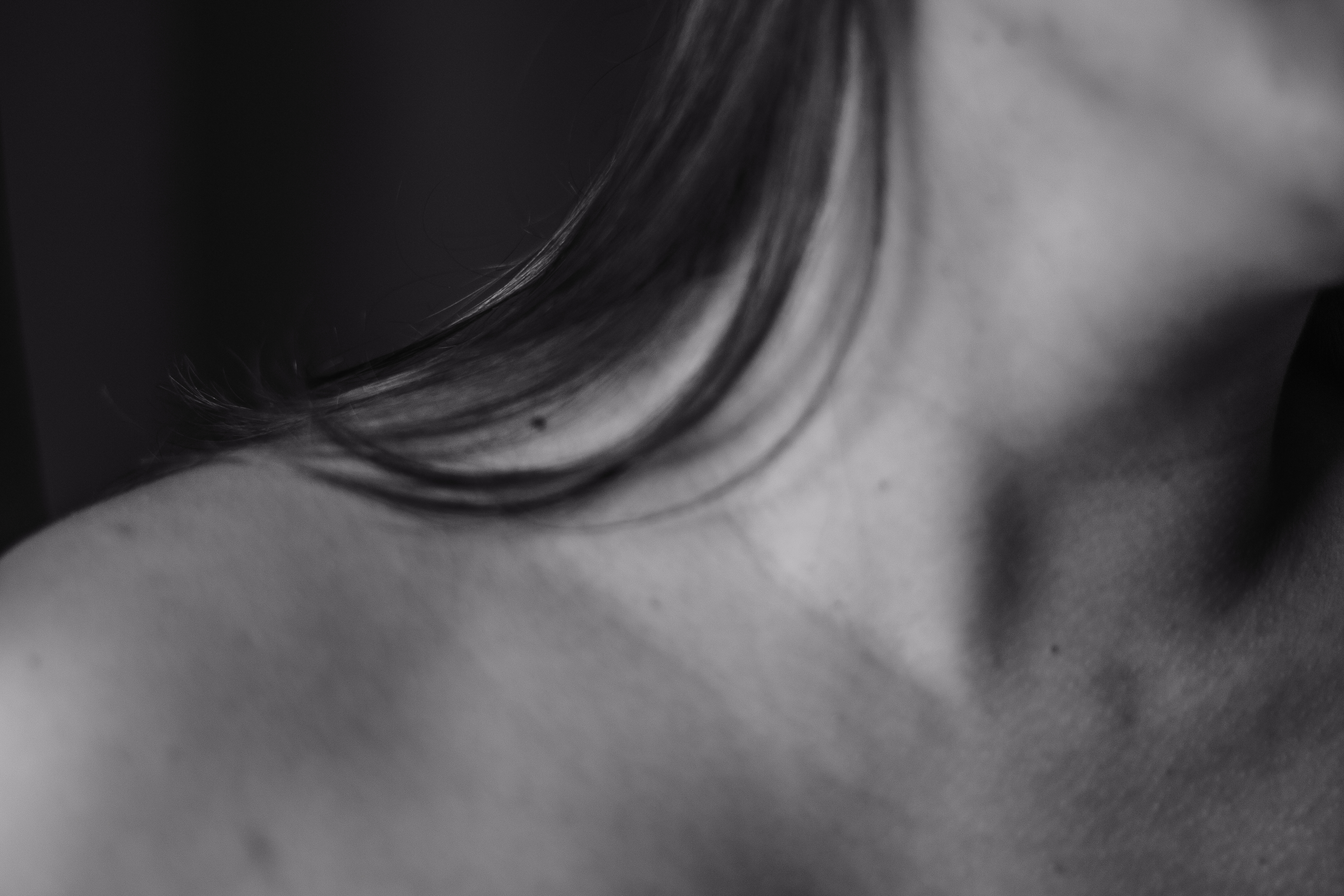 경추염좌 통증 자다가 목 삐끗했을때 아파요