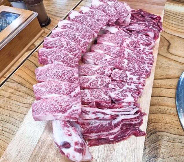 김창범한우정육식당