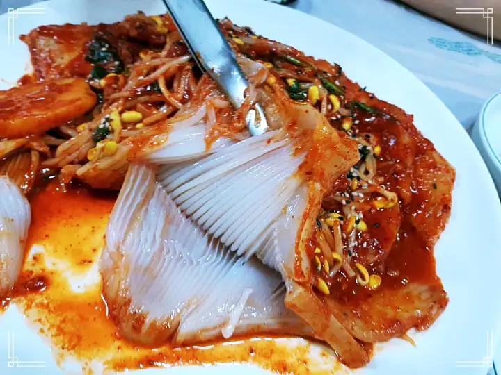 식객 허영만 백반기행 모듬생선찜 문희경 편 장치 가오리 생선찜 대구뽈찜 울진 맛집 소개