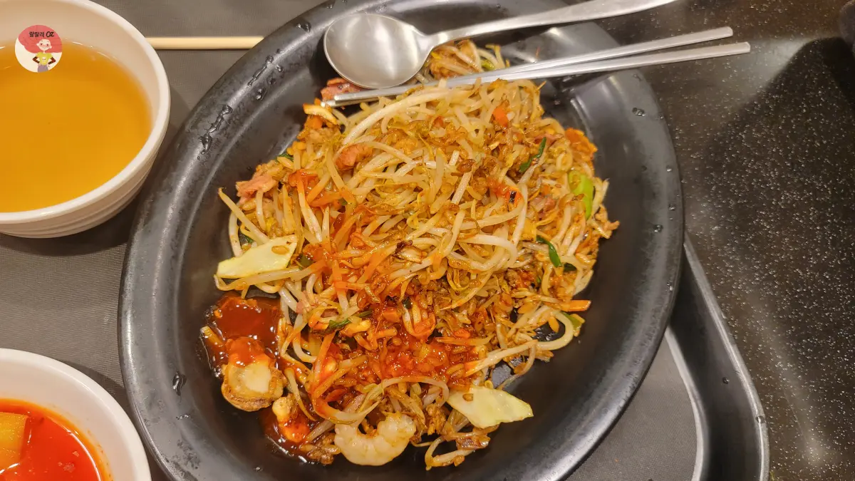 경기-구리시-롯데백화점-아시아음식-리치푸드-모듬-하이란-라이스