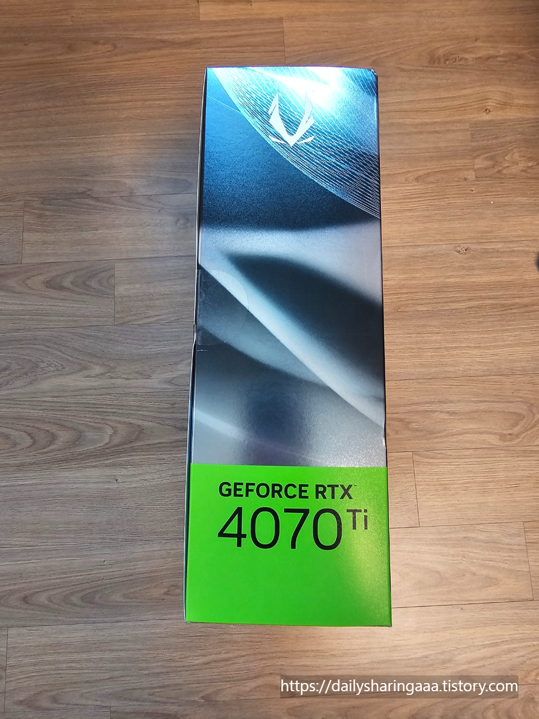 ZOTAC_RTX4070Ti_Trinity_OC_D6X_12GB_패키징3