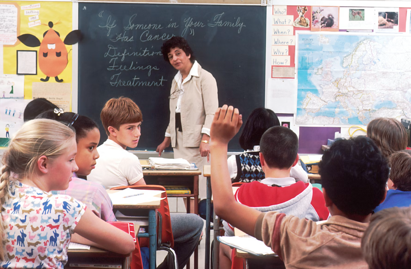 근로자의 날에 교사는 출근해야한다.