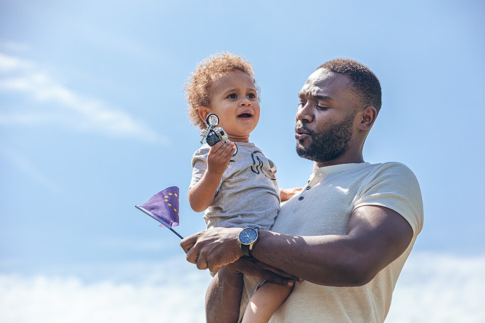 육아휴직 기간 급여 제도 신청 공무원 아빠들 3년 육아 휴직 하는법