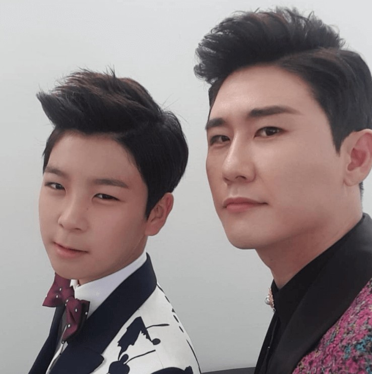 영탁 셀카