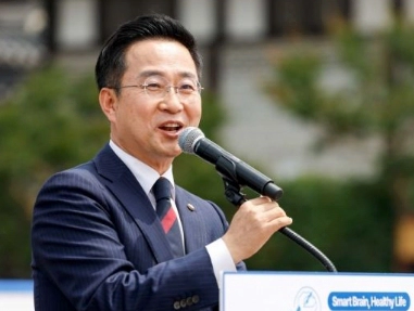 박성준 프로필 나이 고향 학력 경력 재산 페이스북