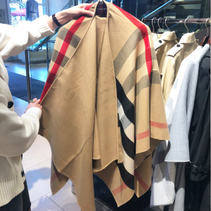 버버리 체크 리버서블 울 판초 케이프 2컬러 40294061