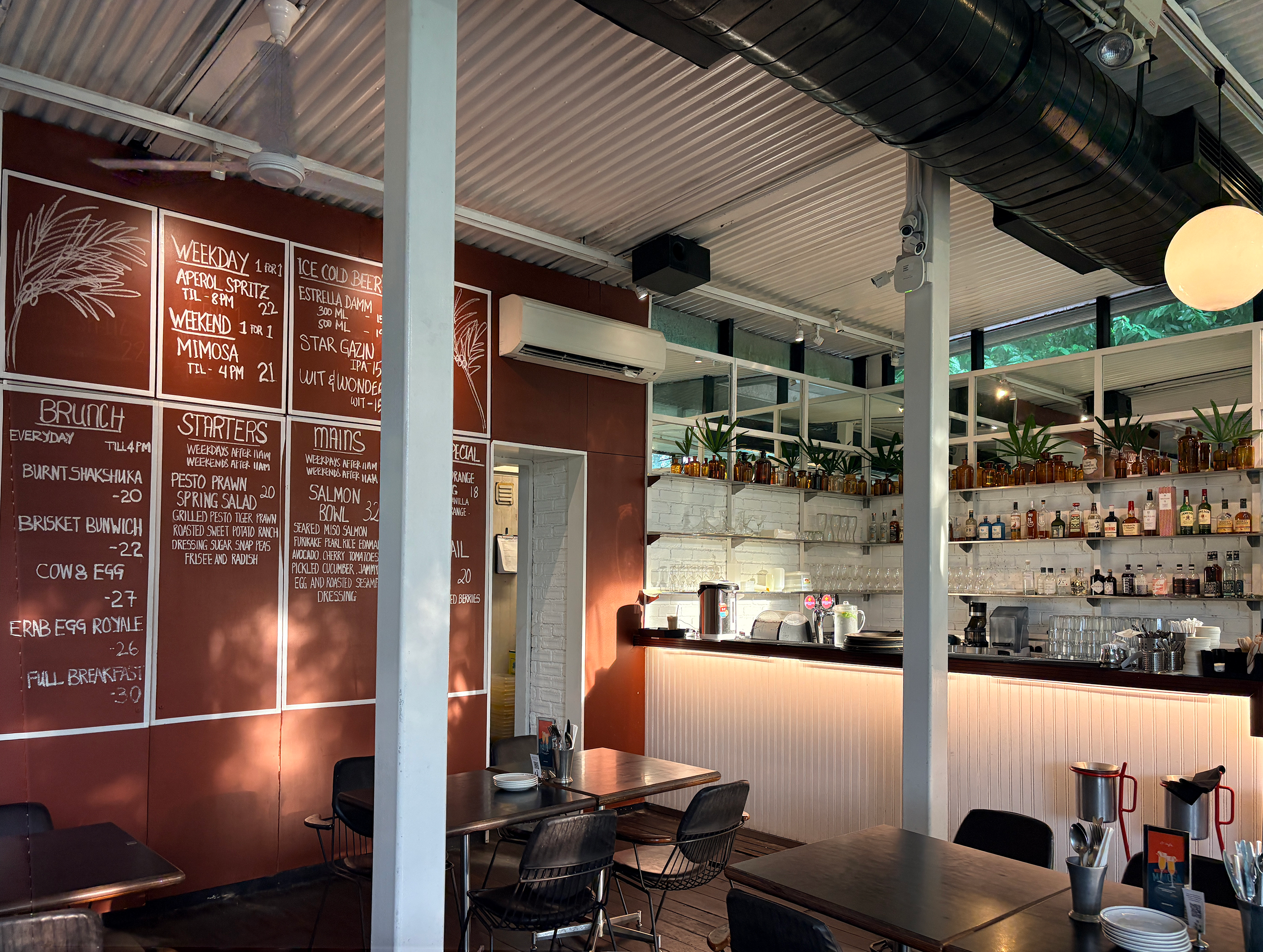 뎀시 힐(Dempsey Hill) 숲 속 카페 - PS.Cafe 메뉴 보드