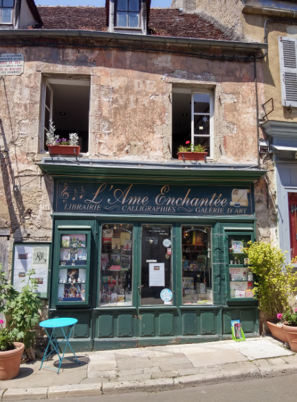 조용한 마을 속 보석 같은 독립서점 5곳