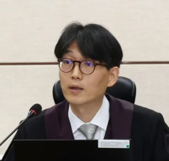 류경진 판사 프로필