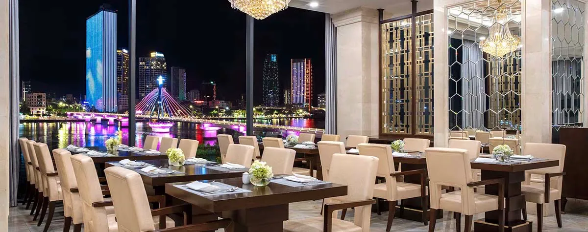 멜리아 빈펄 다낭 리버프론트 레스토랑