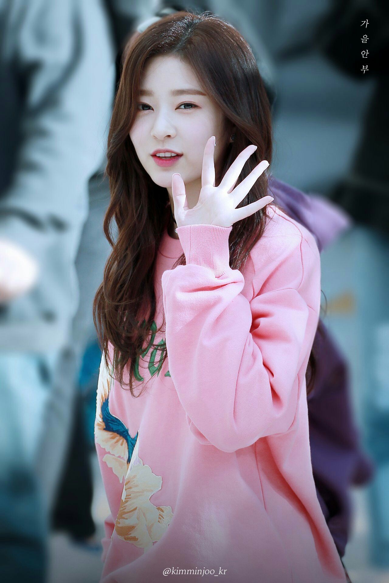 아이즈원 김민주 최애사진
