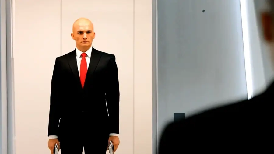 히트맨 전편 주인공