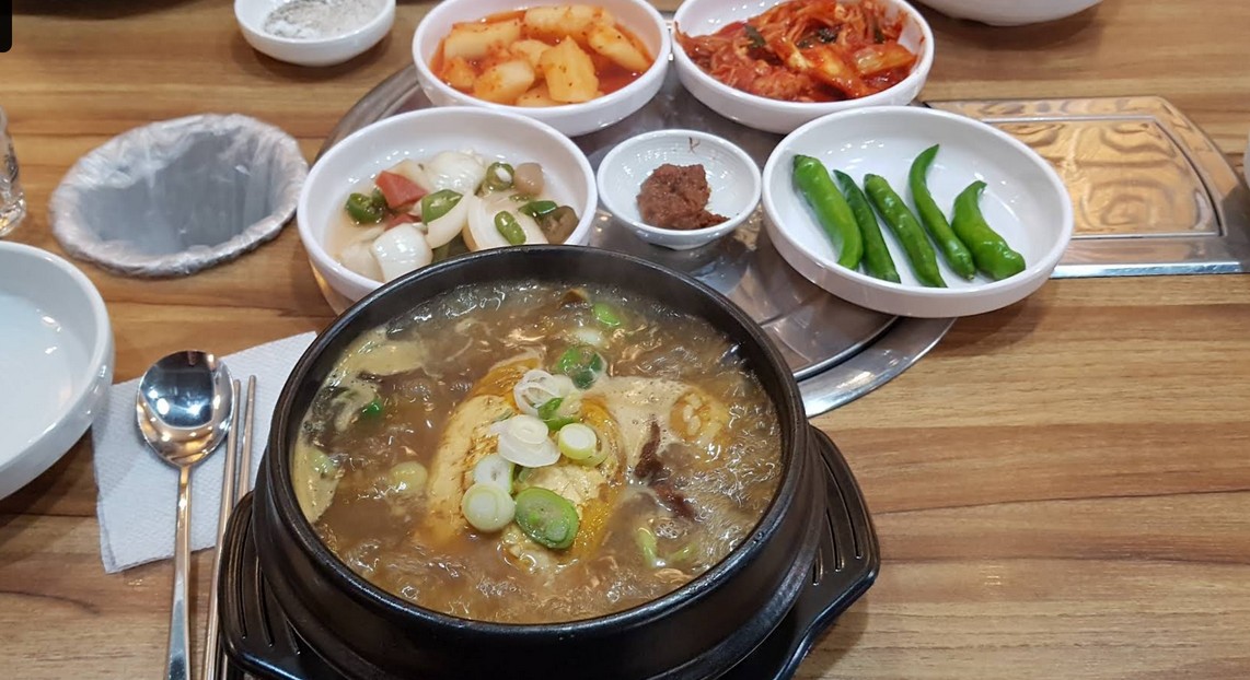 수원 권선동 상황버섯삼계탕, 건강한 보양식 맛집 태백 방문 후기