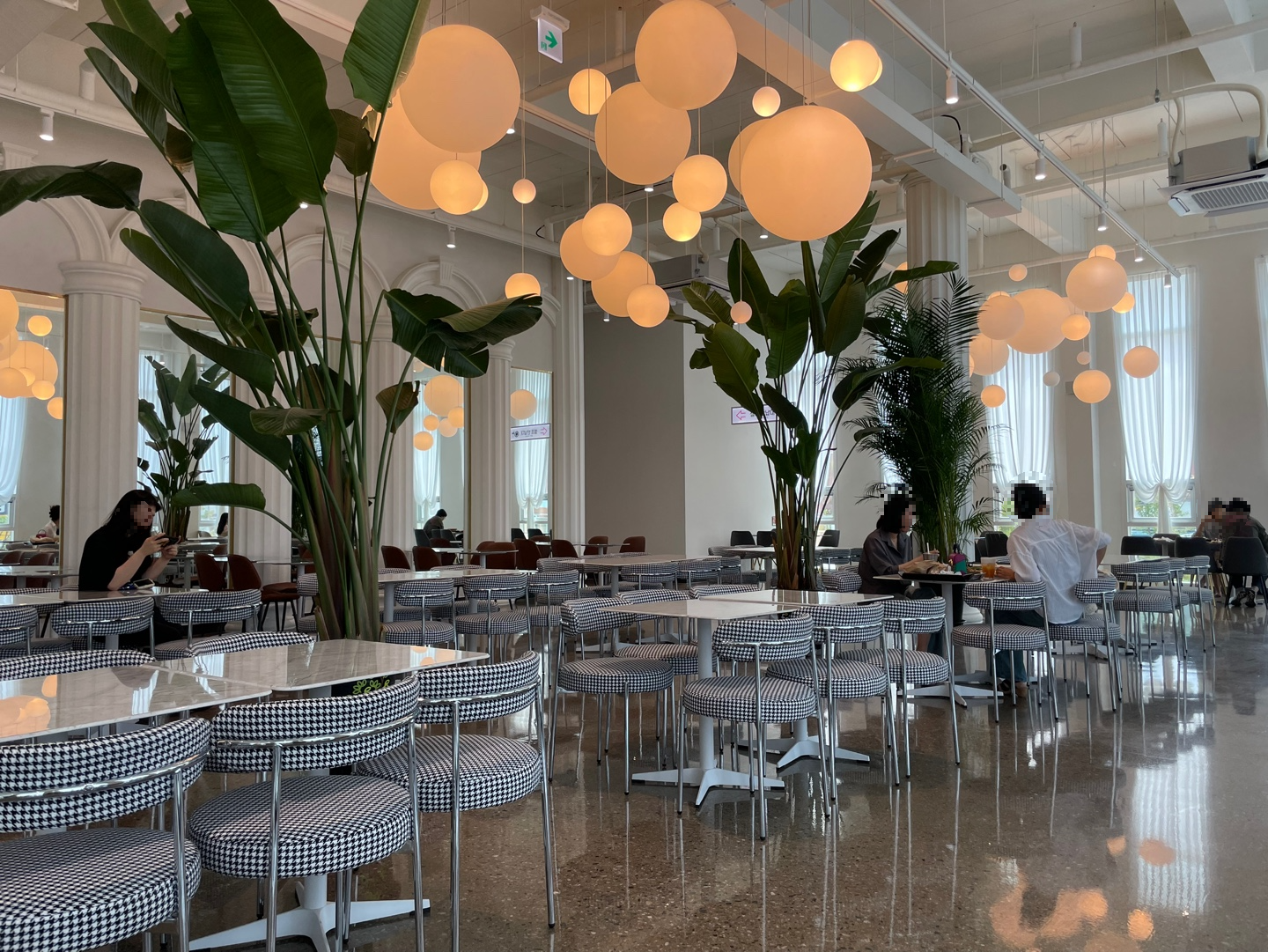 포레스트아웃팅스 용인 신상 대형 베이커리 카페