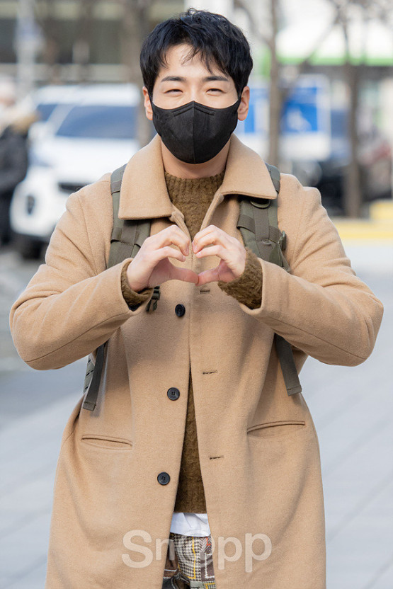 박군한영 열애
