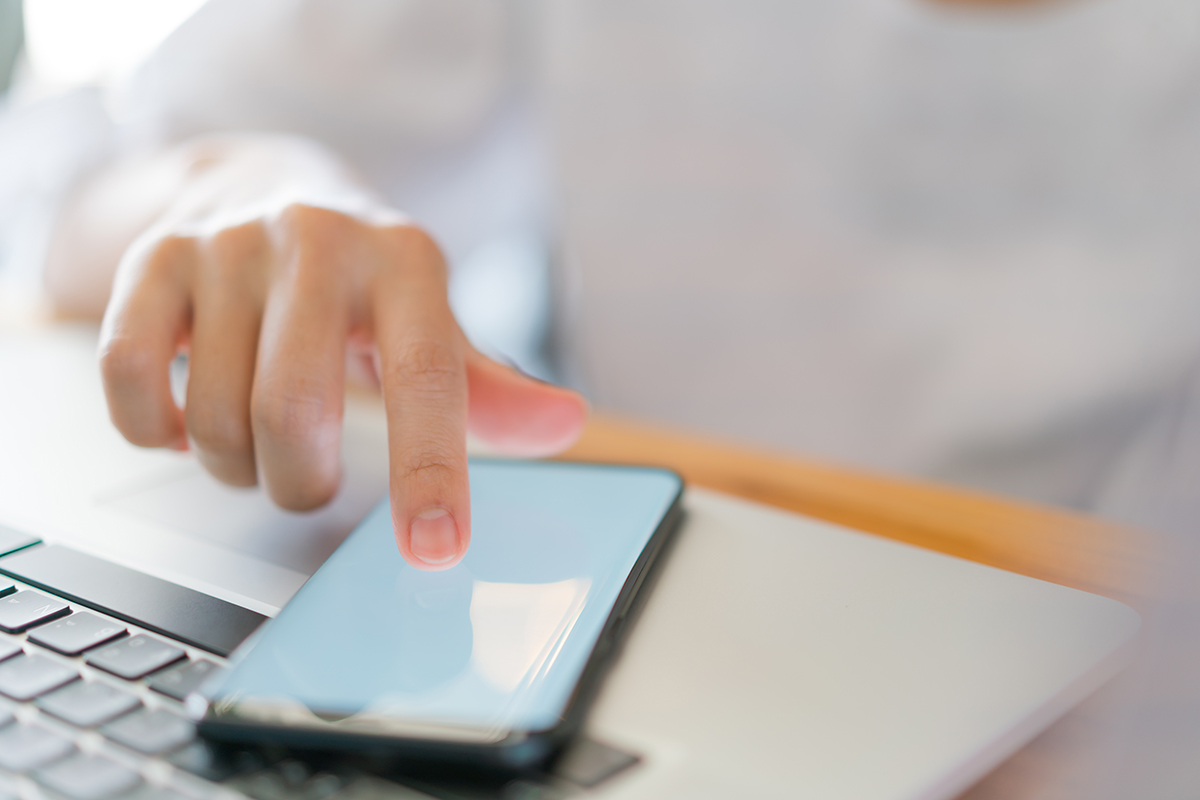 휴대폰 클릭 이미지