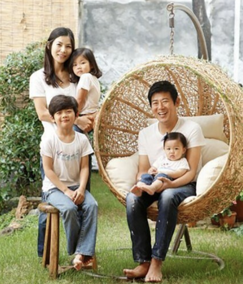 성동일 가족사진