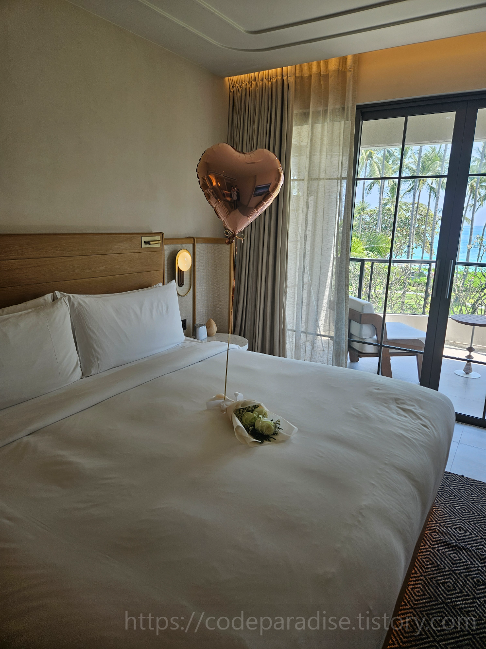 호텔 객실 내부 사진