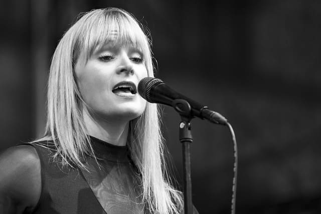 본업할 때 진지함