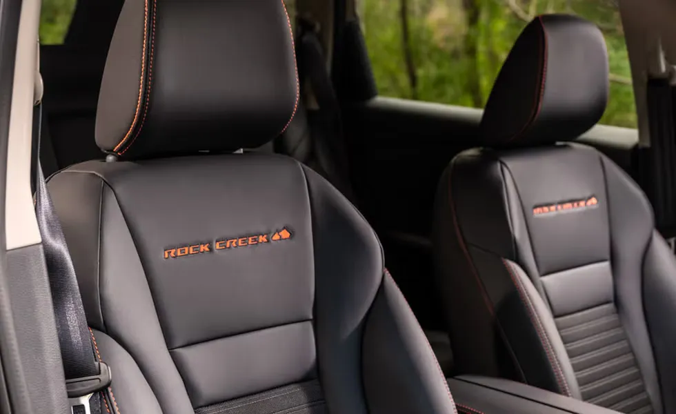 닛산 로그 이미지