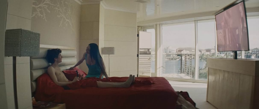 영화 &amp;#39;아노라&amp;#39; (Anora) 리뷰 - 강렬한 스토리와 현실적인 로맨스!