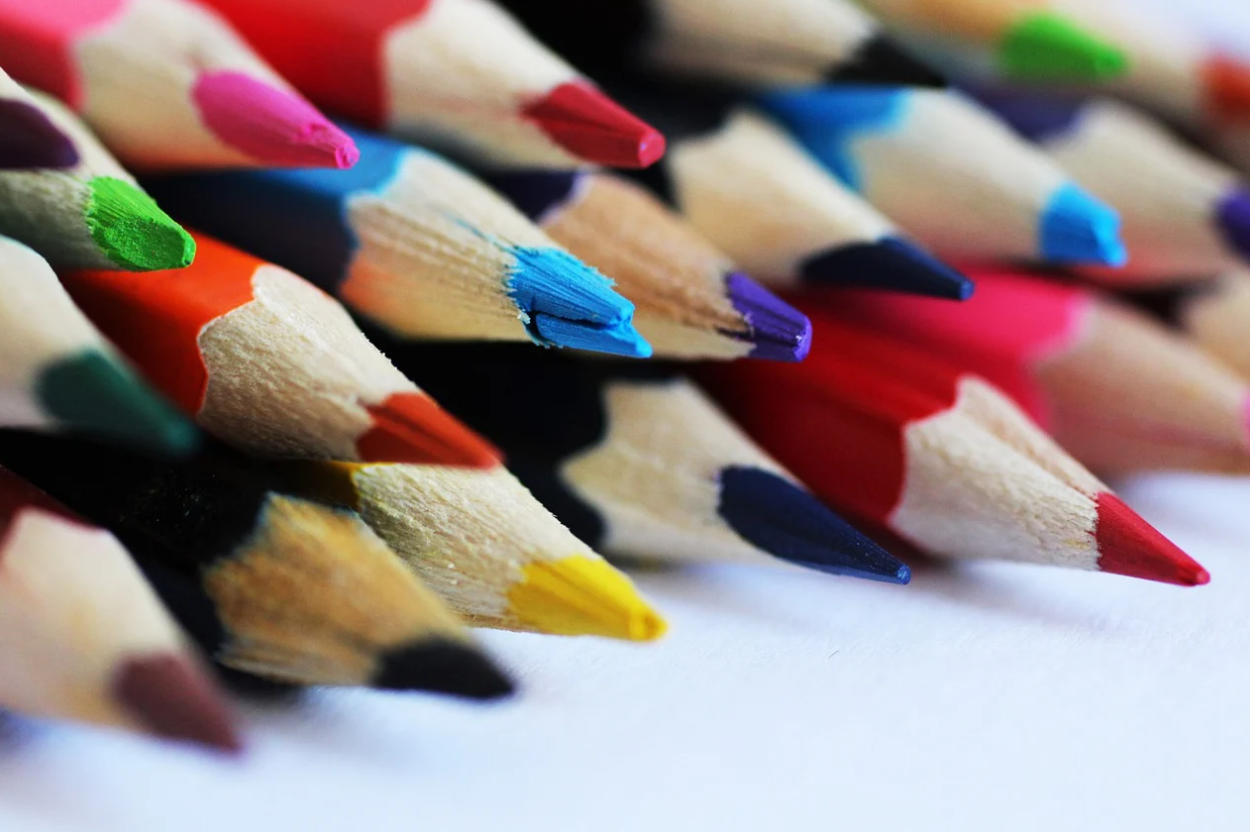 컬러 컨설턴트: 색상으로 브랜드와 공간을 디자인하는 사람들