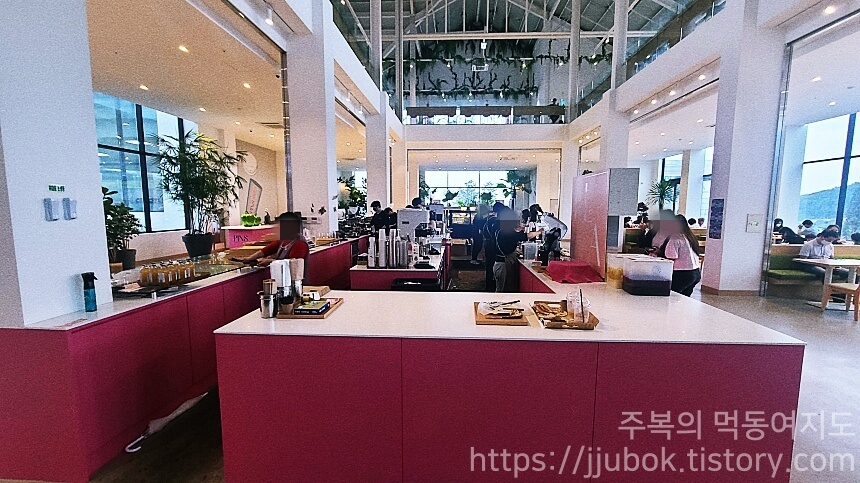 핀스커피-1층-카운터-2