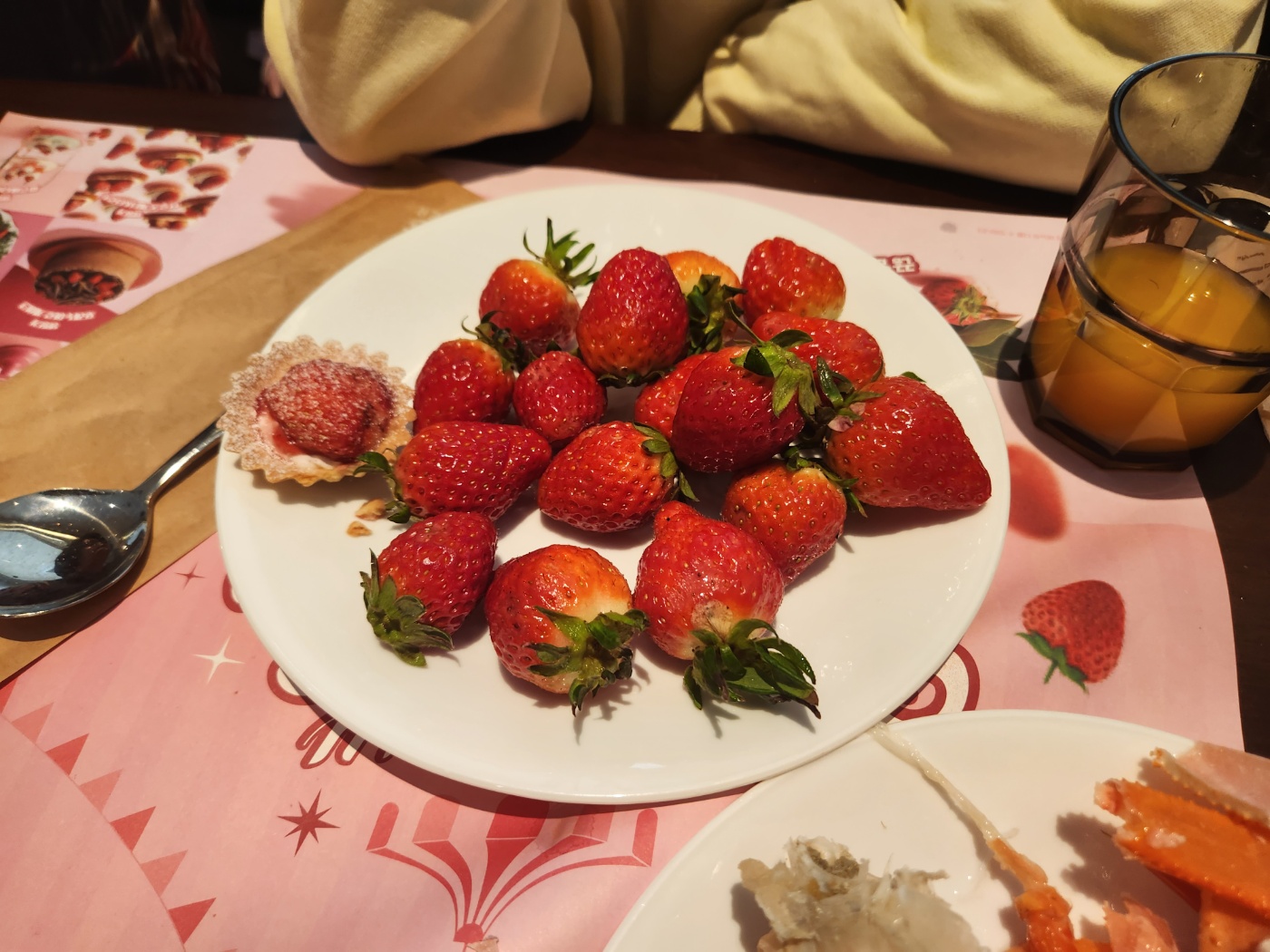 빕스 샐러드바 가격 프리미어 빕스 송도점 딸기축제, 와인 무료, 주말 런치