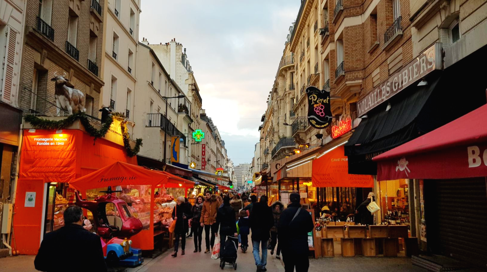 프랑스 파리 시장 다게흐 가