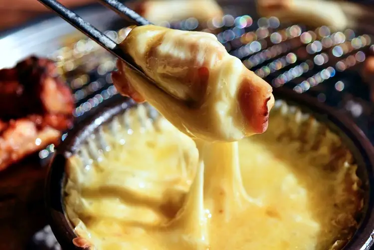 네모세모 닭갈비 맛집 47년 전통 치즈퐁듀 닭갈비, 숯불 구이 닭갈비 맛있는 곳
