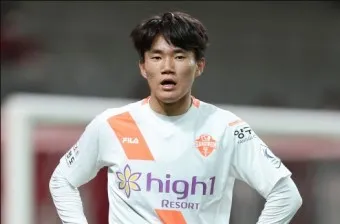 양현준 축구선수 셀틱 FC No 13 그의 프로필을 확인해봅시다_39