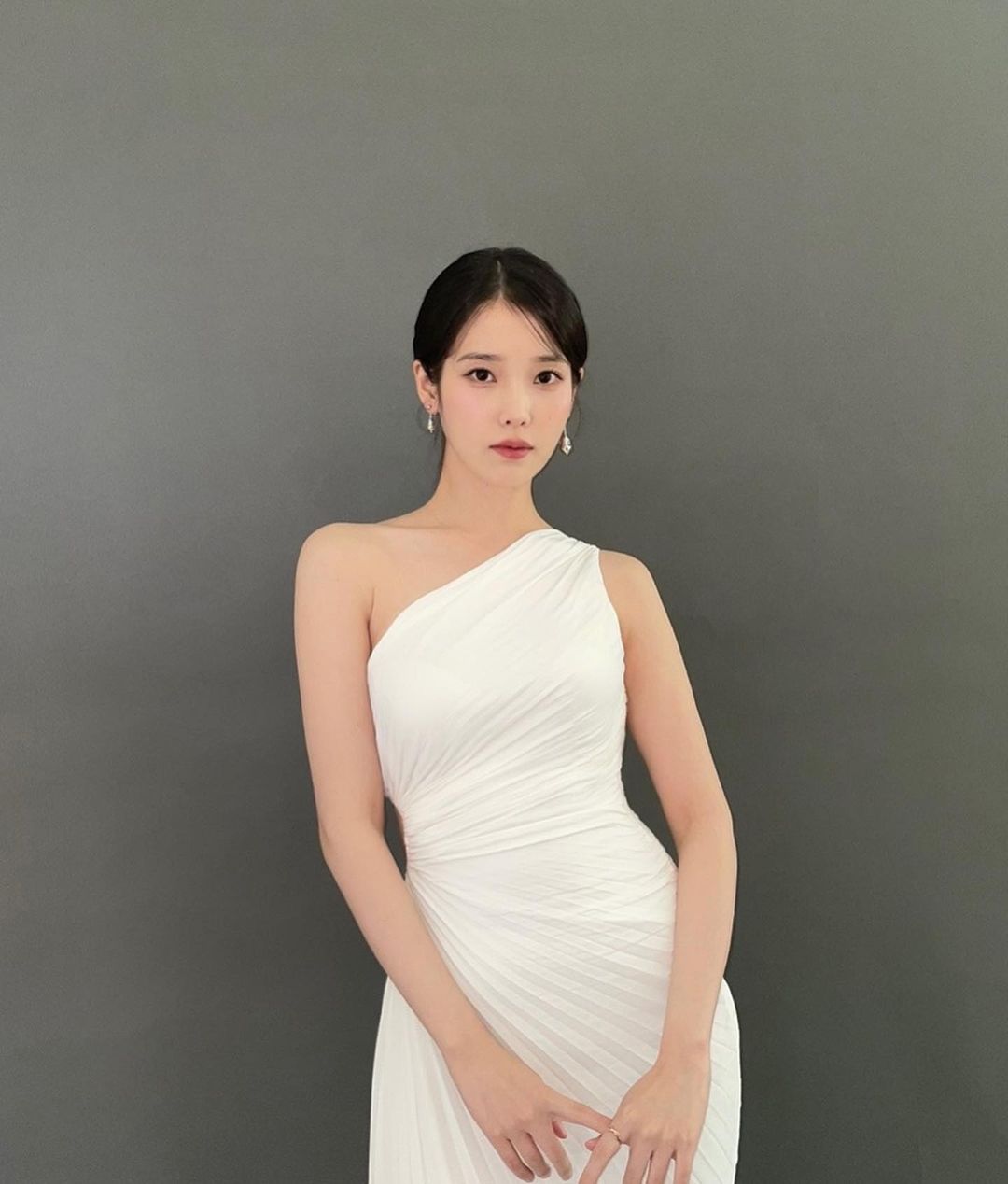 가수 아이유 2억 기부한 곳 단체는