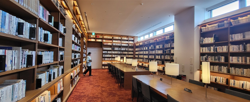 와카야마시민도서관 서고들