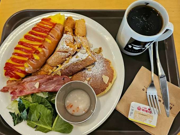 용인 수지 성복동 카페 '브라우니70' 본점