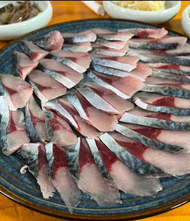 백반기행-제주도-고등어회-원담-어부밥상