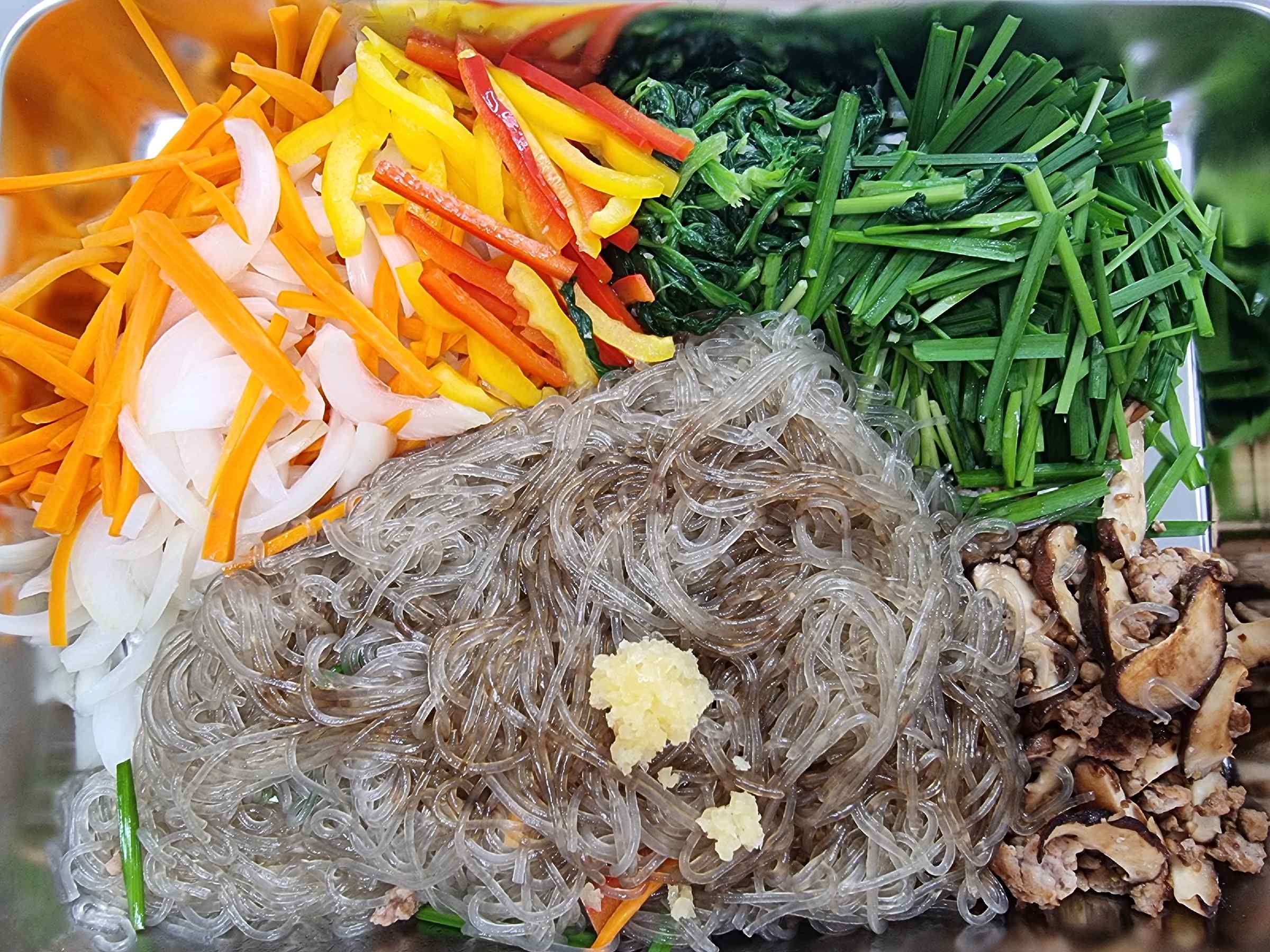 큰 볼에 넣고 양념하기