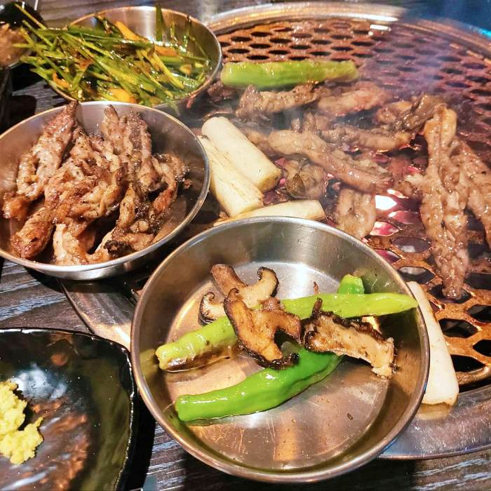 식객 허영만 백반기행 가로수길 신사동 닭목살 닭허벅지살 닭안창살 맛집