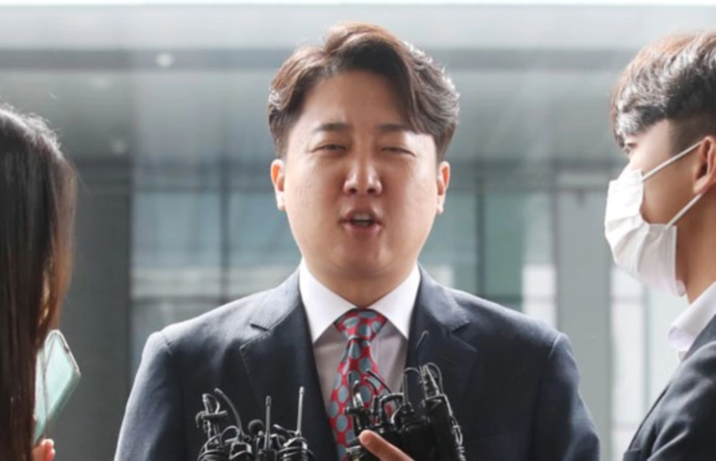 이준석 국민의힘 지지율 지적