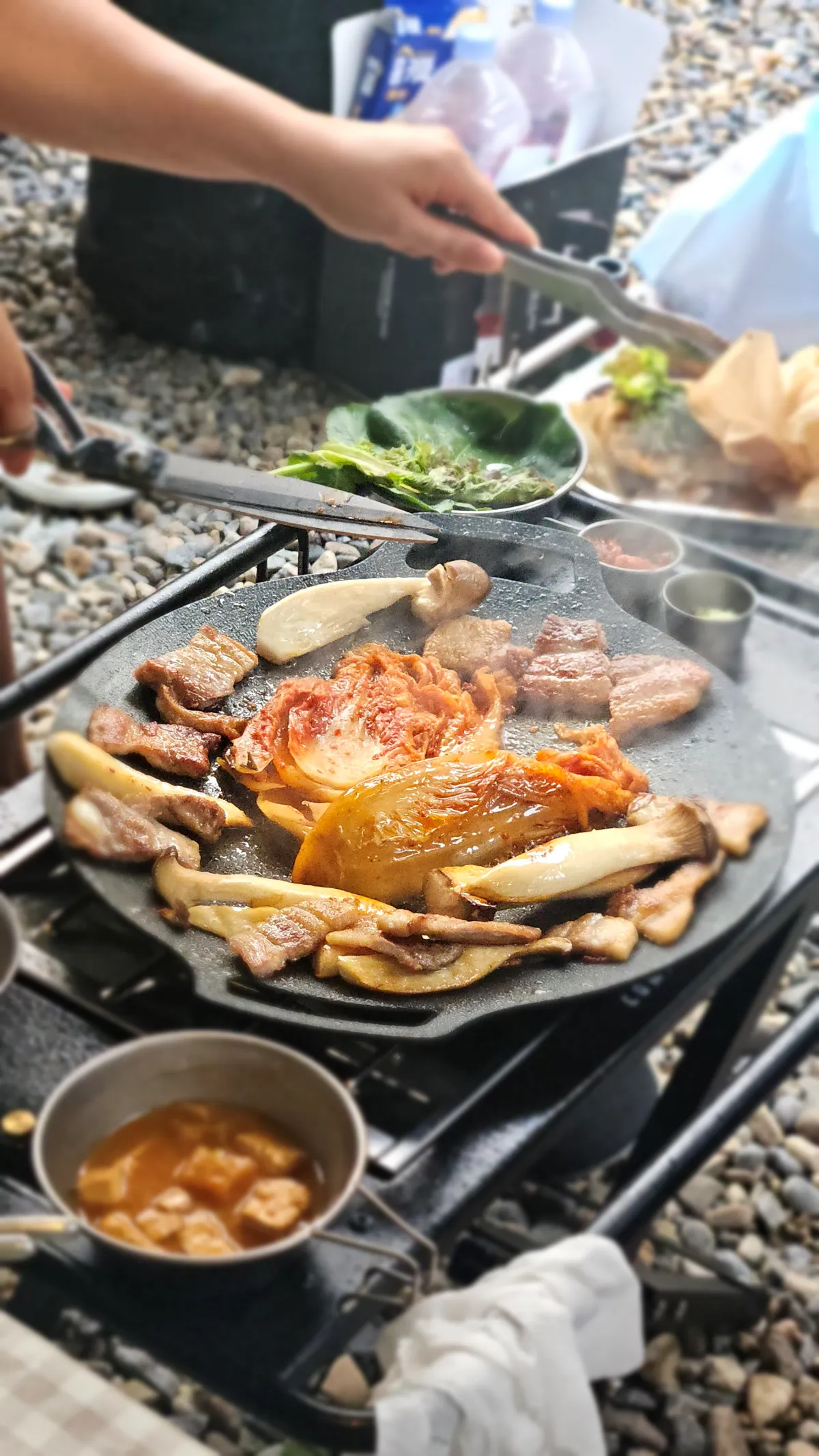 삼겹살을-굽는-사진